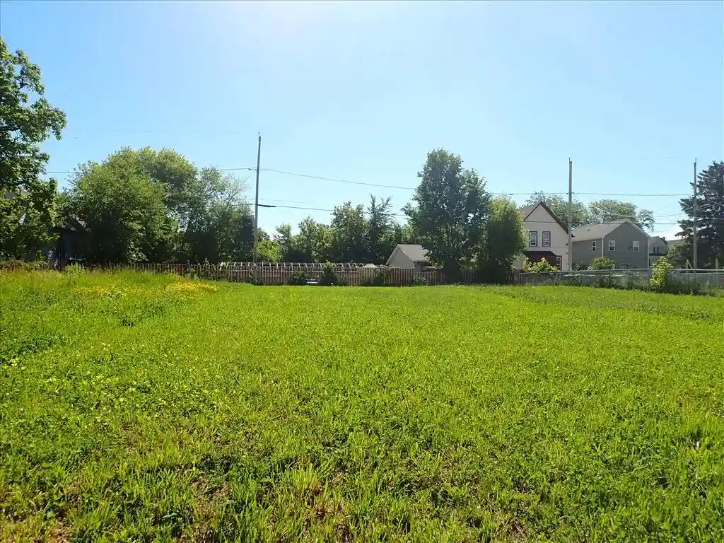 Photo 1 of Land for sale at 1936 N 30th Street, Milwaukee, WI 53208 | MLS# 1983447 | Listing updated on 2026-10-05