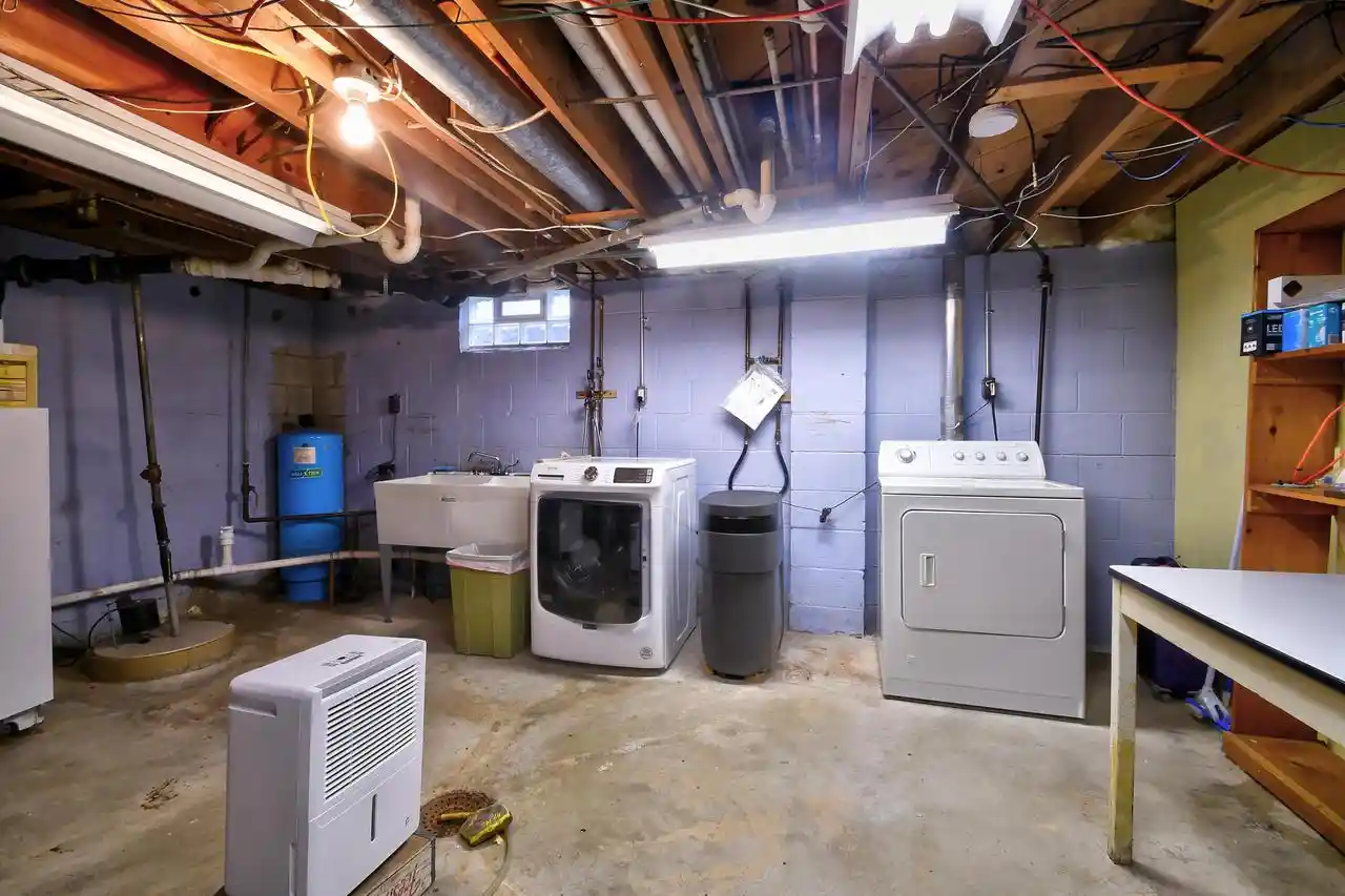 Photo 3 of Single family home for sale at 1904 Chestnut St, West Bend, WI 53095 | MLS# 1983437 | Listing updated on 2026-10-05