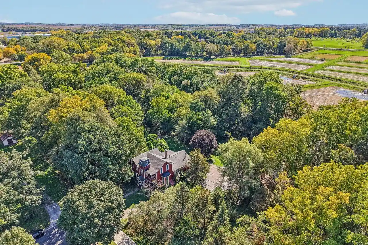 Photo 4 of Single family home for sale at 238 S Oak St, Lake Mills, WI 53551 | MLS# 1983440 | Listing updated on 2026-10-06