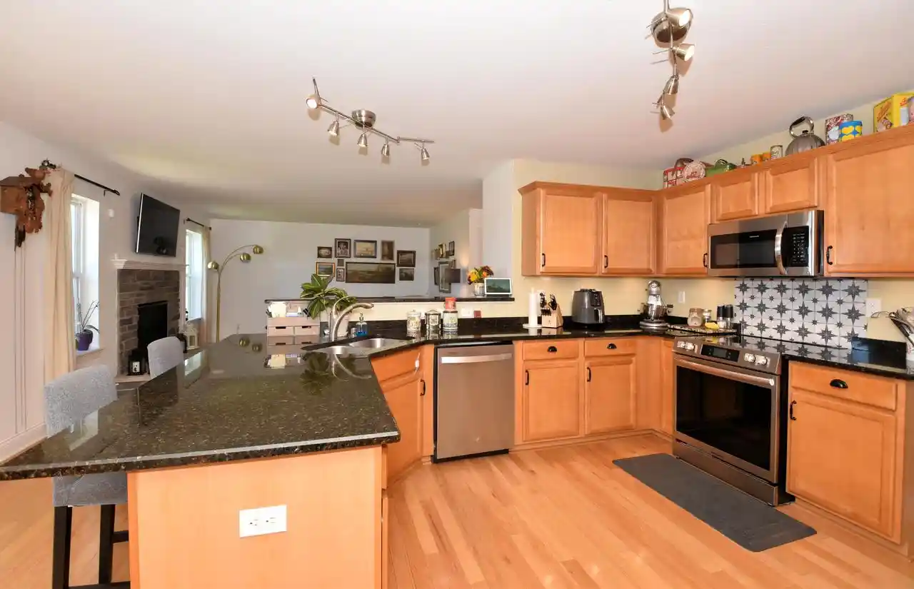 Photo 4 of Single family home for sale at 3806 Blossom Dr, Mount Pleasant, WI 53406 | MLS# 1983446 | Listing updated on 2026-10-05