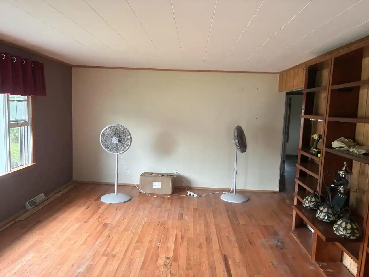 Photo 2 of Single family home for sale at 1524 Sunset Dr, Twin Lakes, WI 53181 | MLS# 1983455 | Listing updated on 2026-10-05