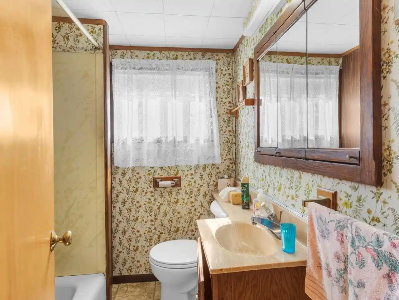 Photo 2 of Single family home for sale at 61 State St, Marinette, WI 54143 | MLS# 50333778 | Listing updated on 2026-10-06