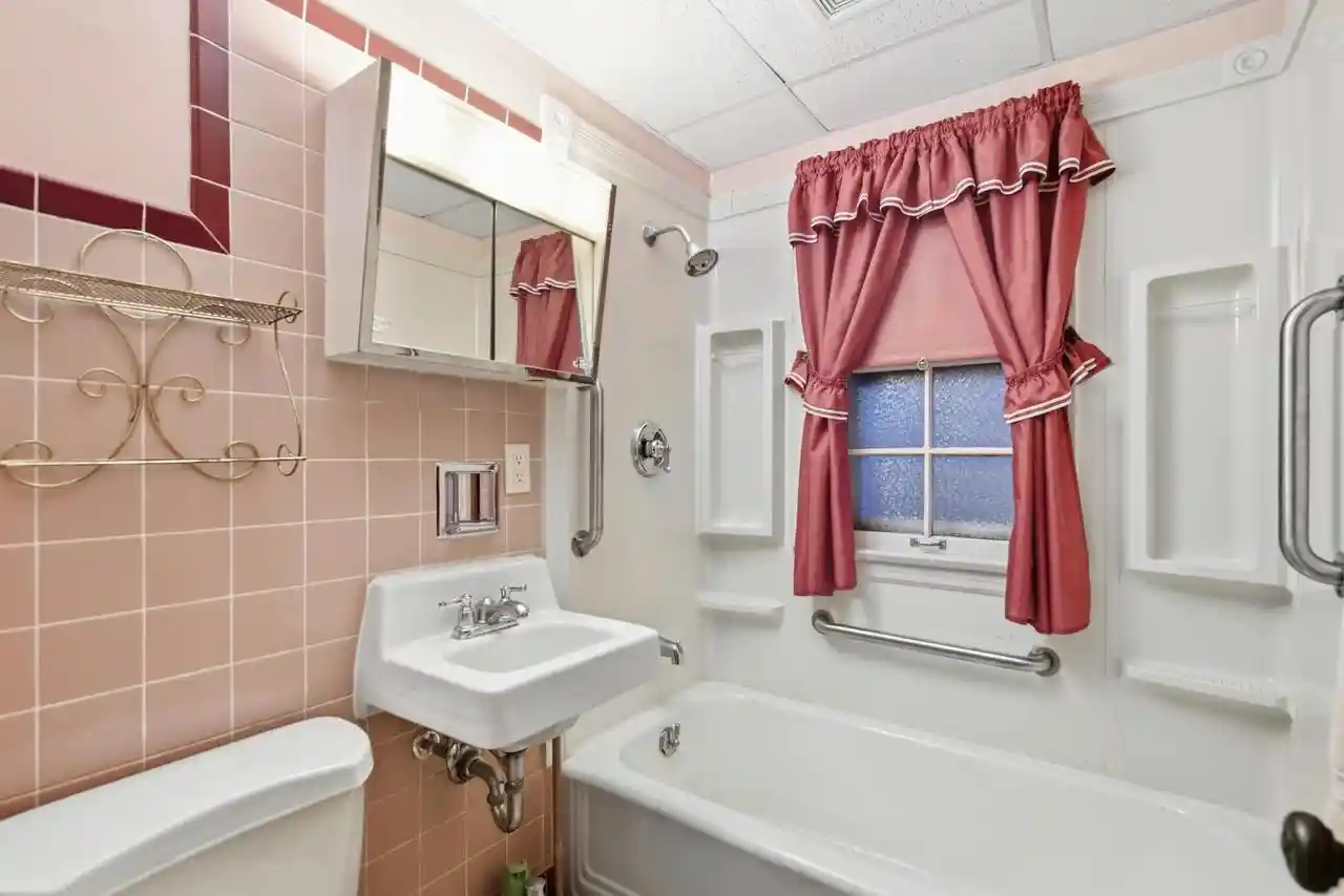 Photo 1 of Single family home for sale at 3811 E Pulaski Ave, Cudahy, WI 53110 | MLS# 1983464 | Listing updated on 2026-10-09
