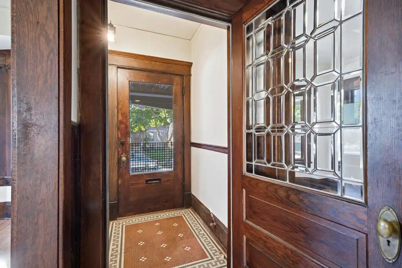 Photo 4 of Single family home for sale at 826 N 28th Street, Milwaukee, WI 53208 | MLS# 1983462 | Listing updated on 2026-10-09