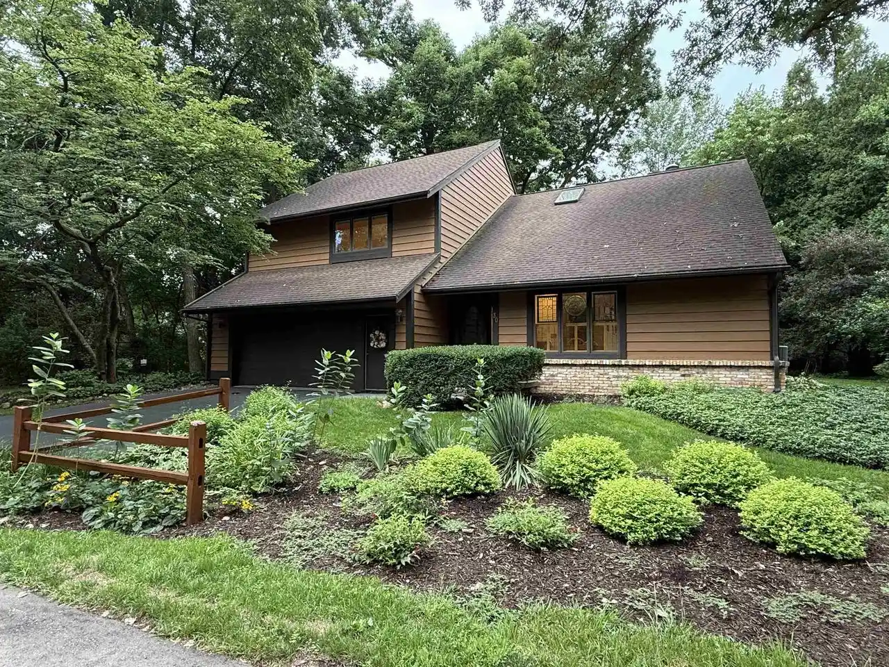 Photo 1 of Condo for sale at 30 Shadowwood Ct, Janesville, WI 53548 | MLS# 2034070 | Listing updated on 2026-10-05