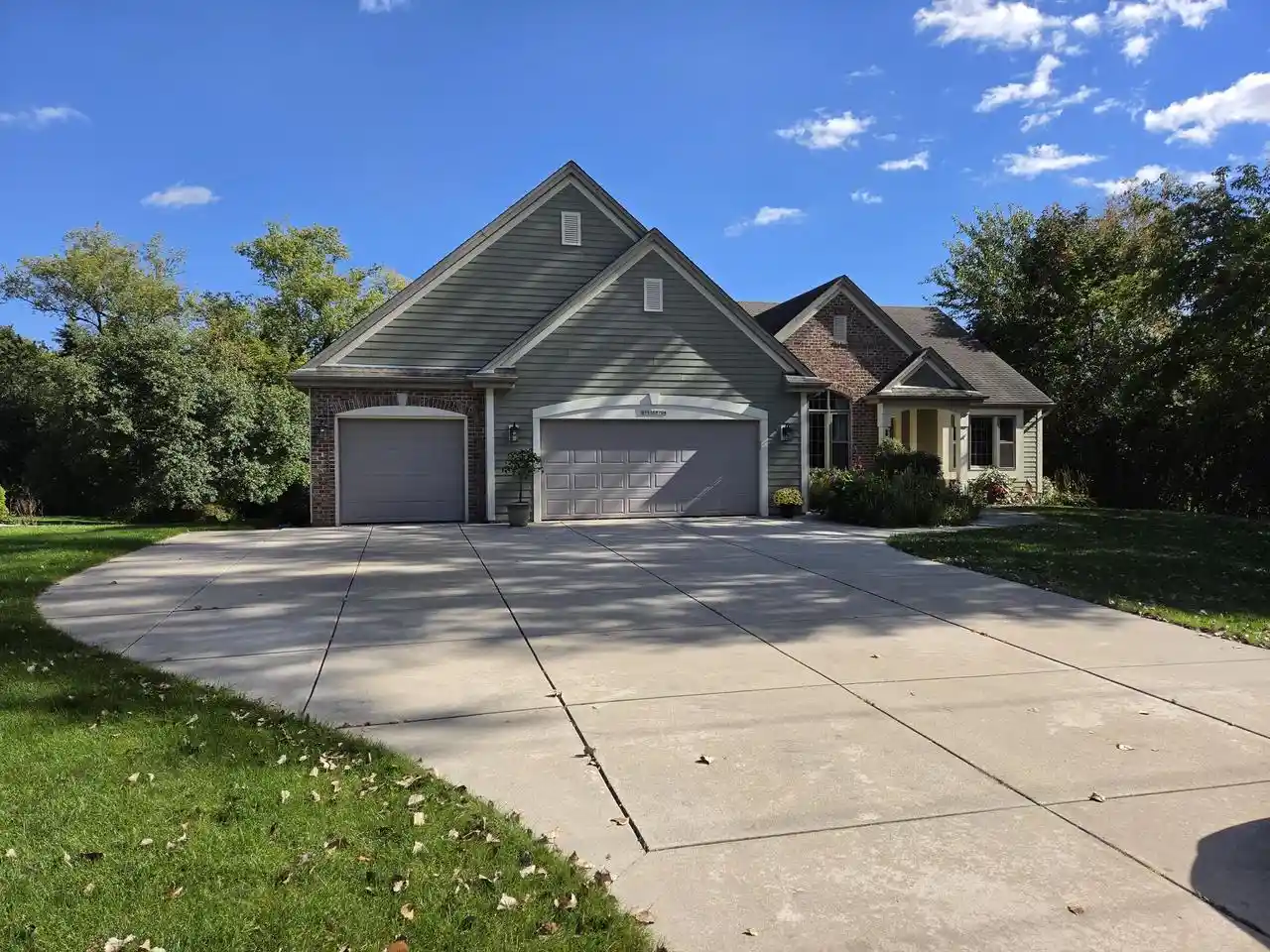 Single family home for sale at W193s6794 Hillendale Dr, Muskego, WI 53150 | MLS# 1983481