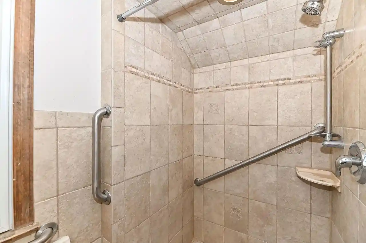 Photo 4 of Single family home for sale at 400&402 S 3rd Street #402, Waterford, WI 53185 | MLS# 1983486 | Listing updated on 2026-10-07