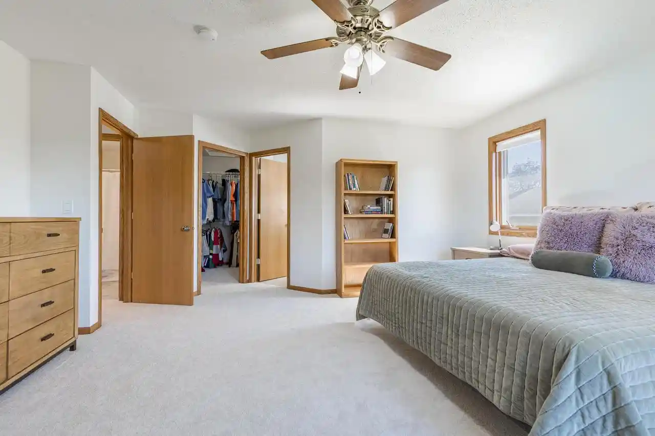 Photo 4 of Single family home for sale at 4760 N Roesler Pl, La Crosse, WI 54601 | MLS# 1983495 | Listing updated on 2026-10-06