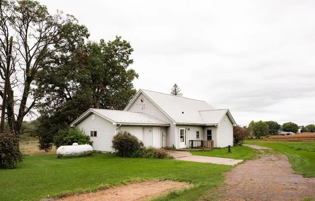 Photo 1 of Single family home for sale at 20041 County Hwy Sr, Richland Center, WI 53581 | MLS# 1983497 | Listing updated on 2026-10-05