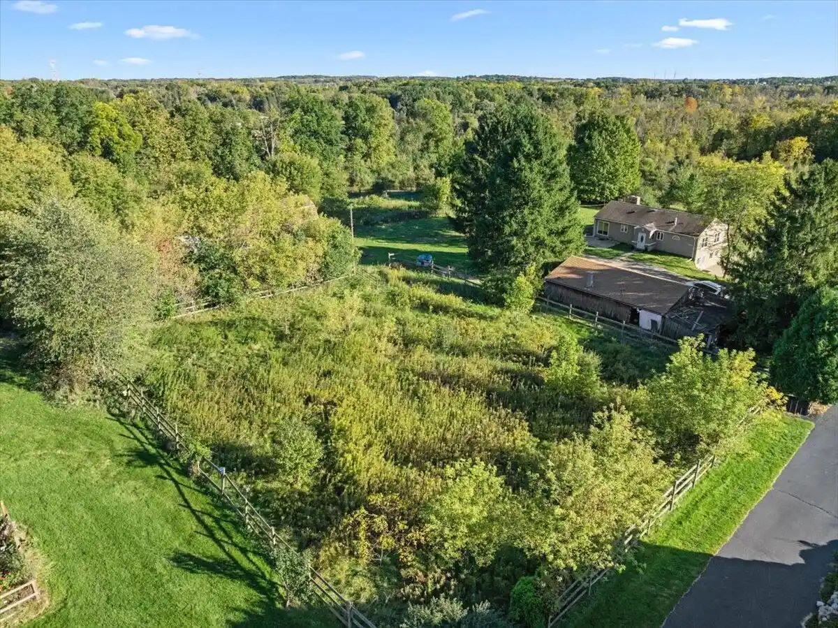 Photo 4 of Single family home for sale at S86w24070 Edgewood Ave, Big Bend, WI 53103 | MLS# 1983500 | Listing updated on 2026-10-07