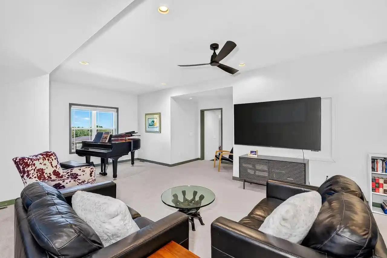 Photo 3 of Condo for sale at 6671 S Chickahauk Trl, Middleton, WI 53562 | MLS# 2034086 | Listing updated on 2026-10-09