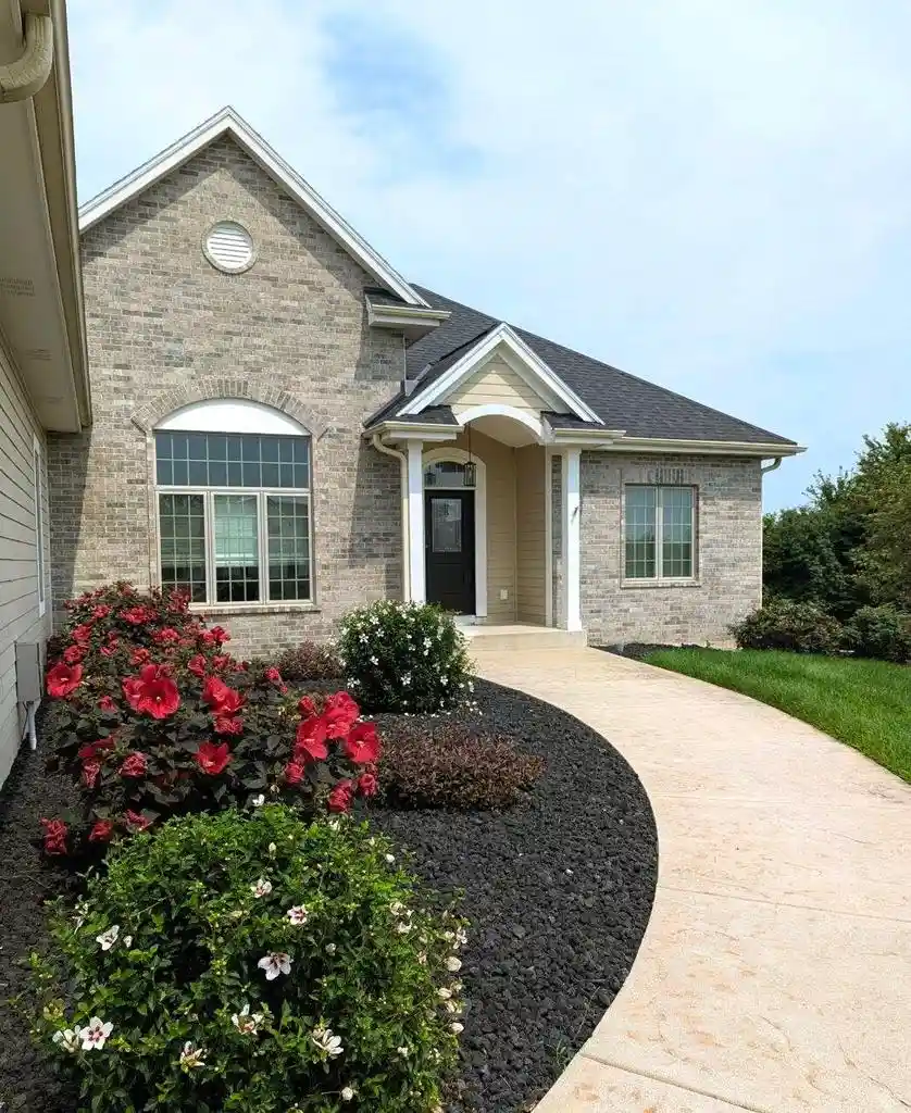 Photo 1 of Single family home for sale at 5765 Stefanie Way, Caledonia, WI 53108 | MLS# 1983518 | Listing updated on 2026-10-07