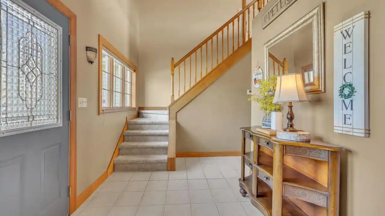 Photo 3 of Single family home for sale at 514 N Alverno Rd, Manitowoc, WI 54220 | MLS# 1983528 | Listing updated on 2026-10-06