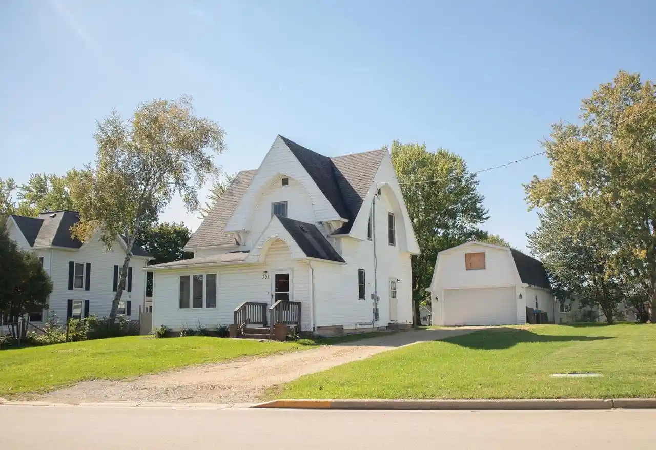 Photo 1 of Single family home for sale at 701 Franklin St, Linden, WI 53553 | MLS# 2034099 | Listing updated on 2026-10-06