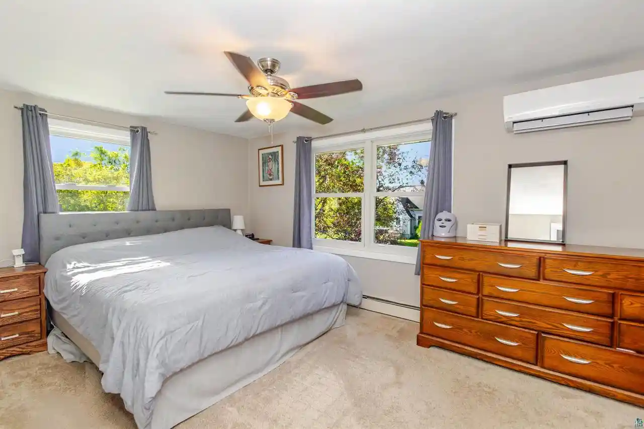 Photo 4 of Single family home for sale at 1007 E 4th Street, Superior, WI 54880 | MLS# 6128346 | Listing updated on 2026-10-09