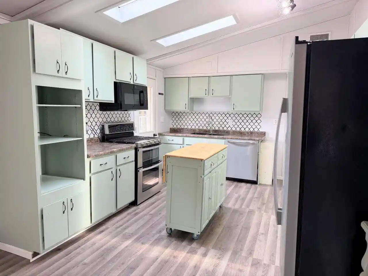 Photo 3 of Single family home for sale at 404 E Broadway St, Prairie Du Chien, WI 53821 | MLS# 2034100 | Listing updated on 2026-10-07