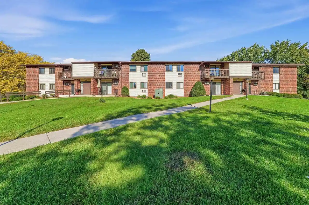 Photo 1 of Condo for sale at 800 S Park Ave #2F, Fond Du Lac, WI 54935 | MLS# 50333797 | Listing updated on 2026-10-06