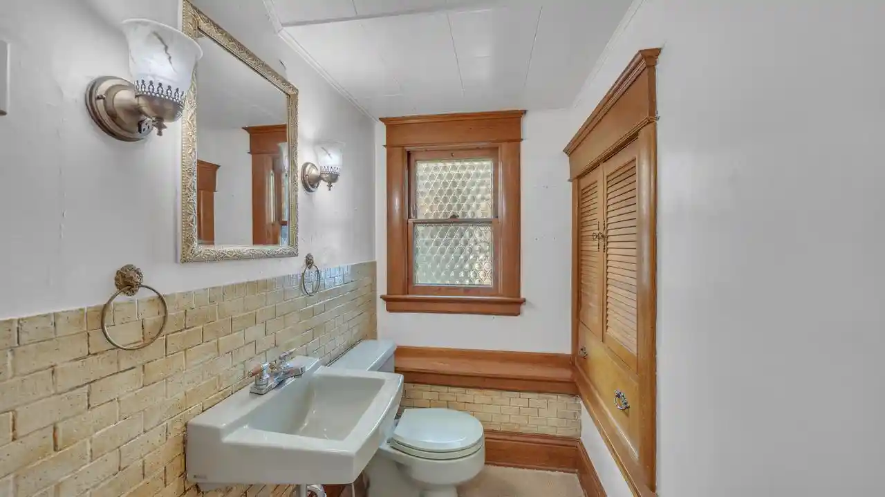 Photo 3 of Single family home for sale at 1410 N 5th Street, Sheboygan, WI 53081 | MLS# 1983543 | Listing updated on 2026-10-08