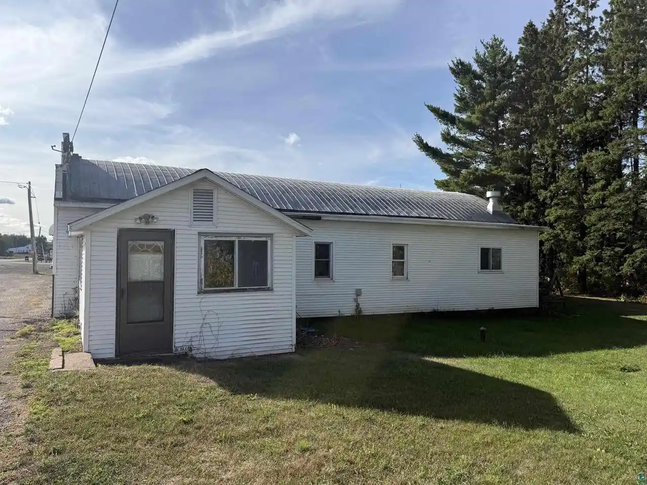 Photo 4 of Single family home for sale at 24010 County Hwy F, Ashland, WI 54806 | MLS# 6128350 | Listing updated on 2026-10-10