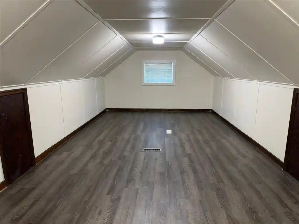 Photo 2 of Single family home for sale at 519 Forest St, Eau Claire, WI 54703 | MLS# 1605752 | Listing updated on 2026-10-06