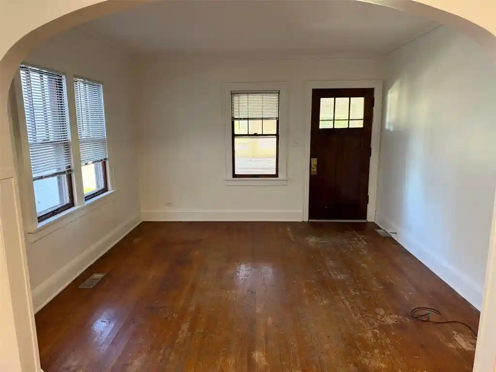 Photo 3 of Single family home for sale at 519 Forest St, Eau Claire, WI 54703 | MLS# 1605752 | Listing updated on 2026-10-06