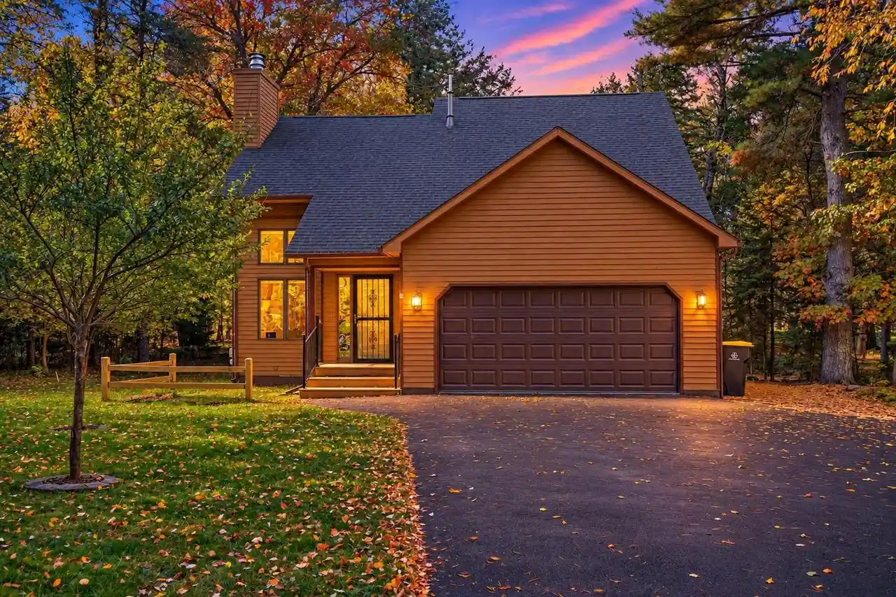 Photo 1 of Single family home for sale at 7409 Forest Dr, Minocqua, WI 54548 | MLS# 50333808 | Listing updated on 2026-10-22