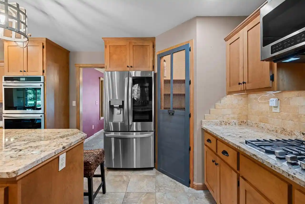 Photo 3 of Single family home for sale at 4072 Hackberry Ct, Green Bay, WI 54311 | MLS# 50333819 | Listing updated on 2026-10-06