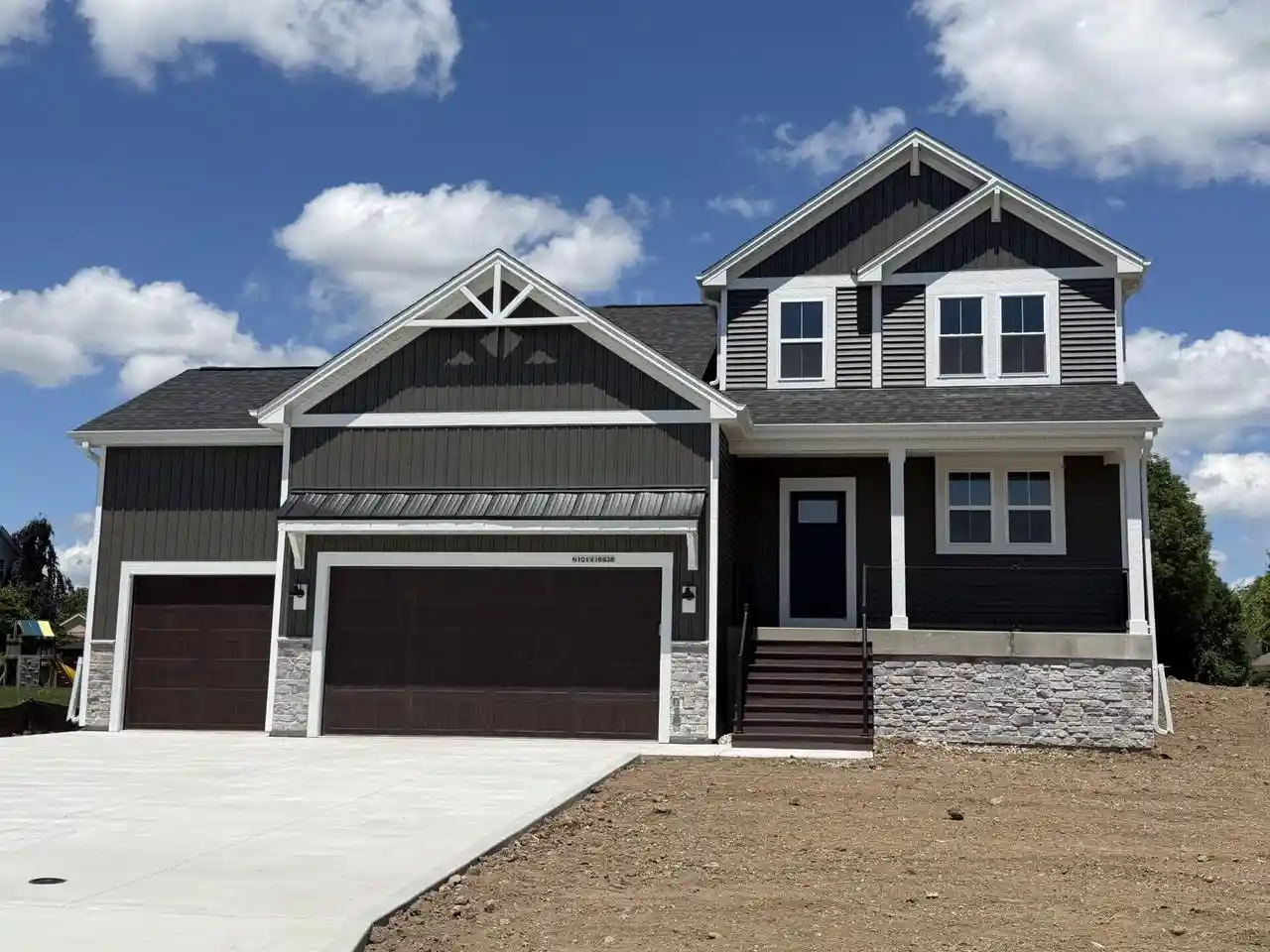 Photo 1 of Single family home for sale at N101w16938 Tanglewood Dr, Germantown, WI 53022 | MLS# 1983557 | Listing updated on 2026-10-06