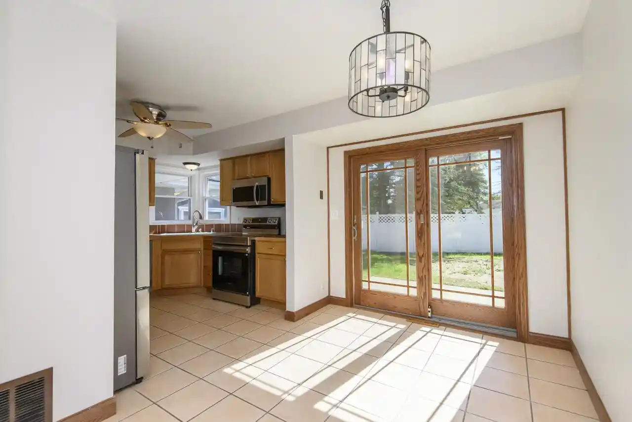 Photo 4 of Single family home for sale at N87w17919 Queensway Ct, Menomonee Falls, WI 53051 | MLS# 1983562 | Listing updated on 2026-10-07