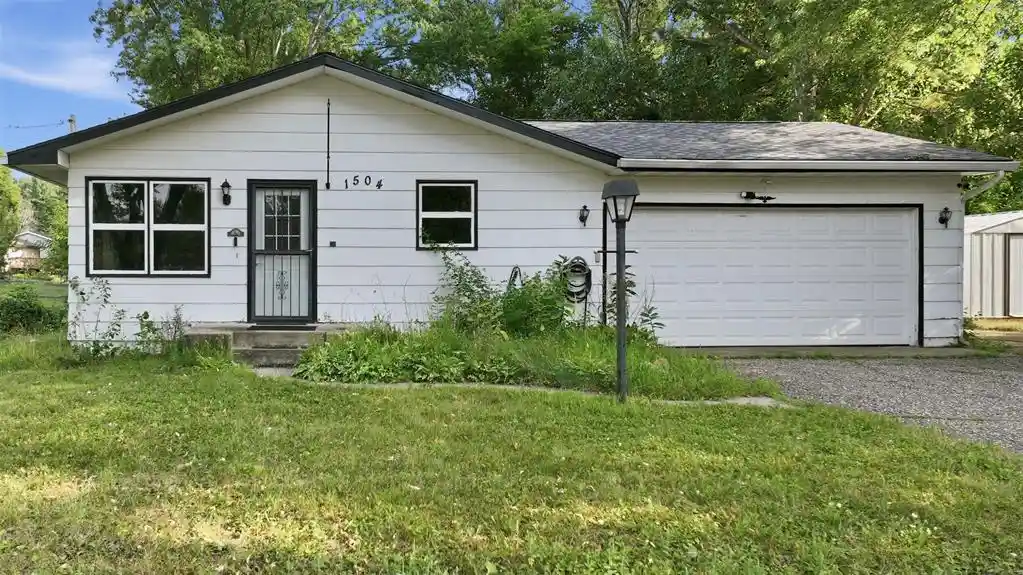 Photo 1 of Single family home for sale at 1504 Folsom St, Eau Claire, WI 54703 | MLS# 1605663 | Listing updated on 2026-10-06