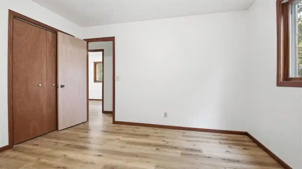 Photo 2 of Single family home for sale at 1504 Folsom St, Eau Claire, WI 54703 | MLS# 1605663 | Listing updated on 2026-10-06