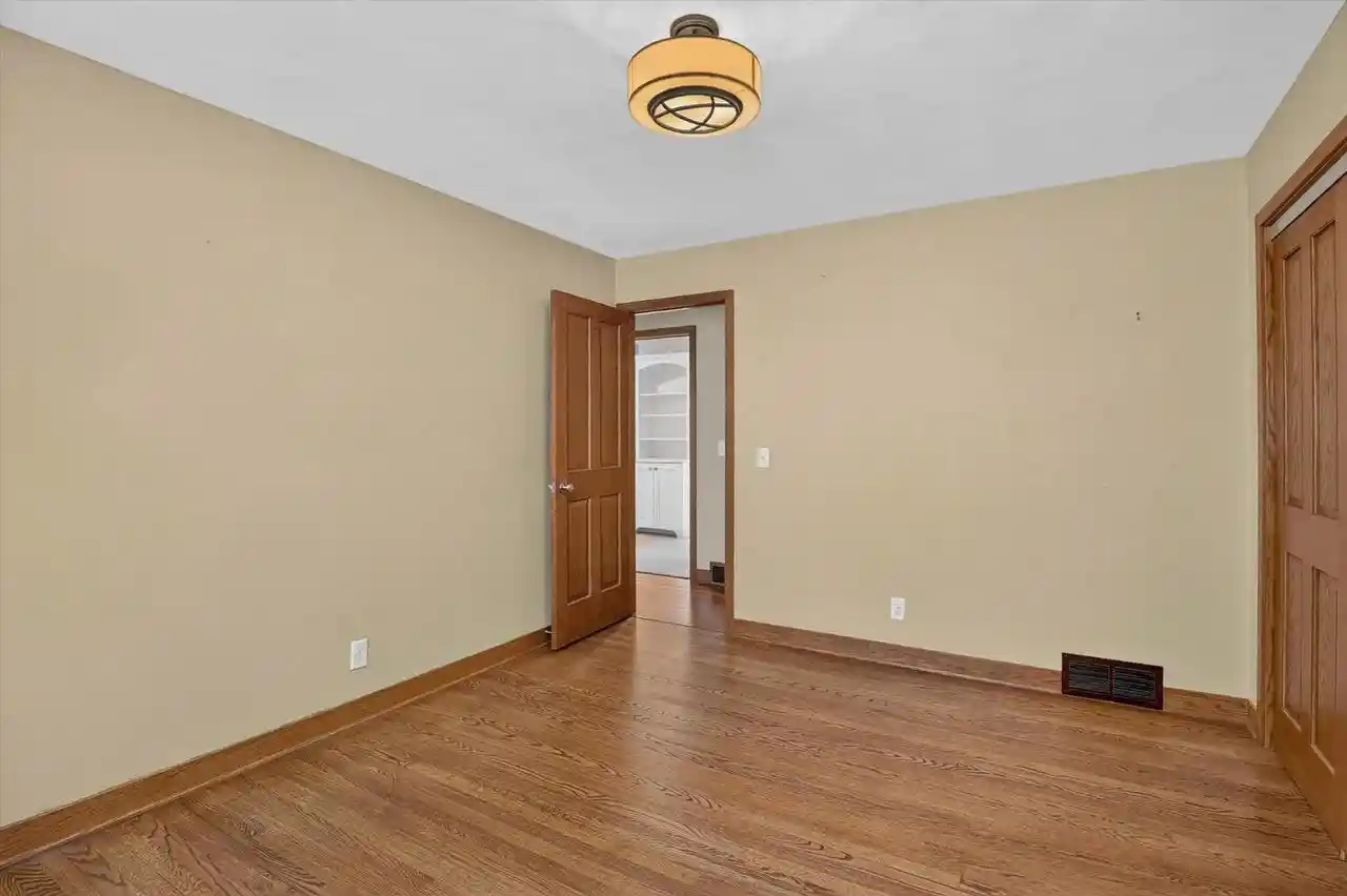 Photo 4 of Single family home for sale at 1904 Roxbury Rd, Janesville, WI 53545 | MLS# 2034117 | Listing updated on 2026-10-21