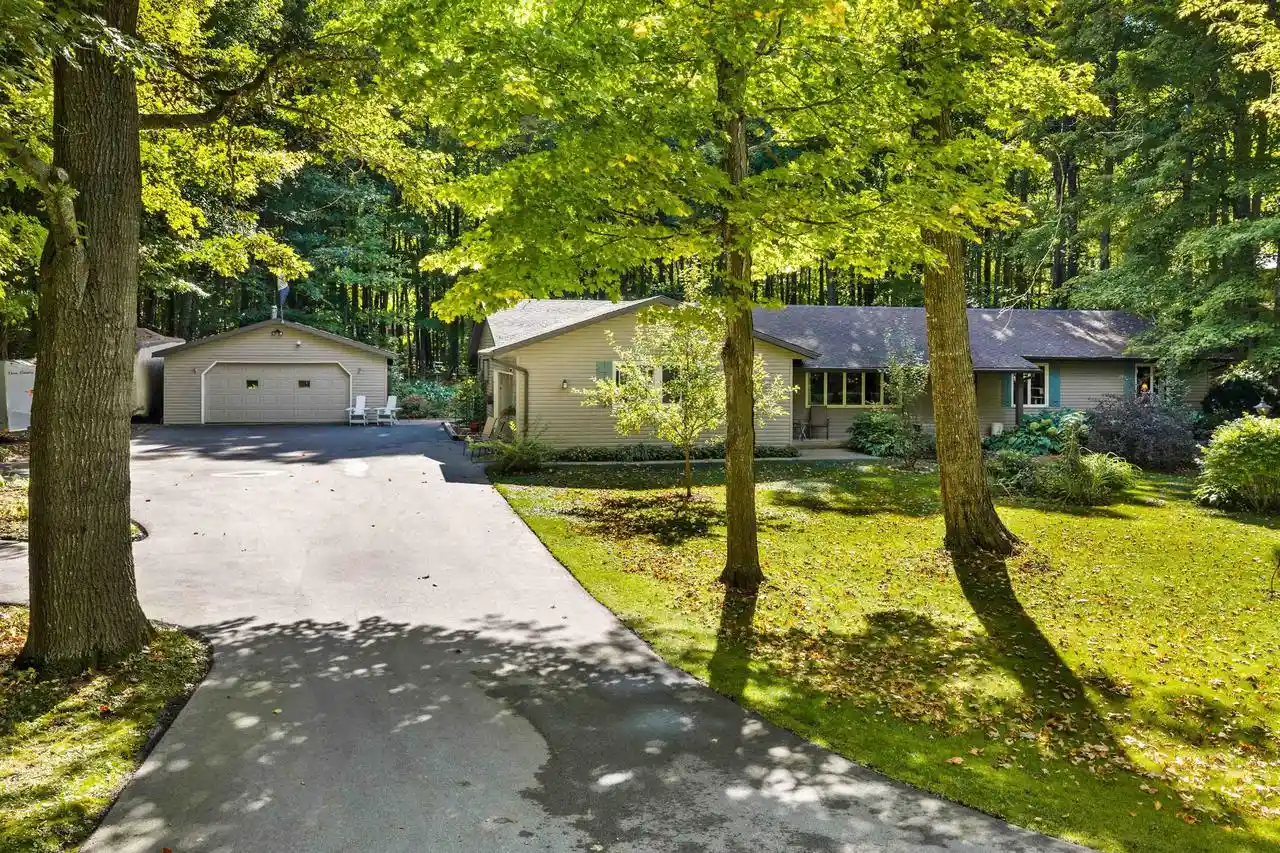 Photo 1 of Single family home for sale at 5485 N Maple Hts Cir, Sturgeon Bay, WI 54235 | MLS# 50333831 | Listing updated on 2026-10-07
