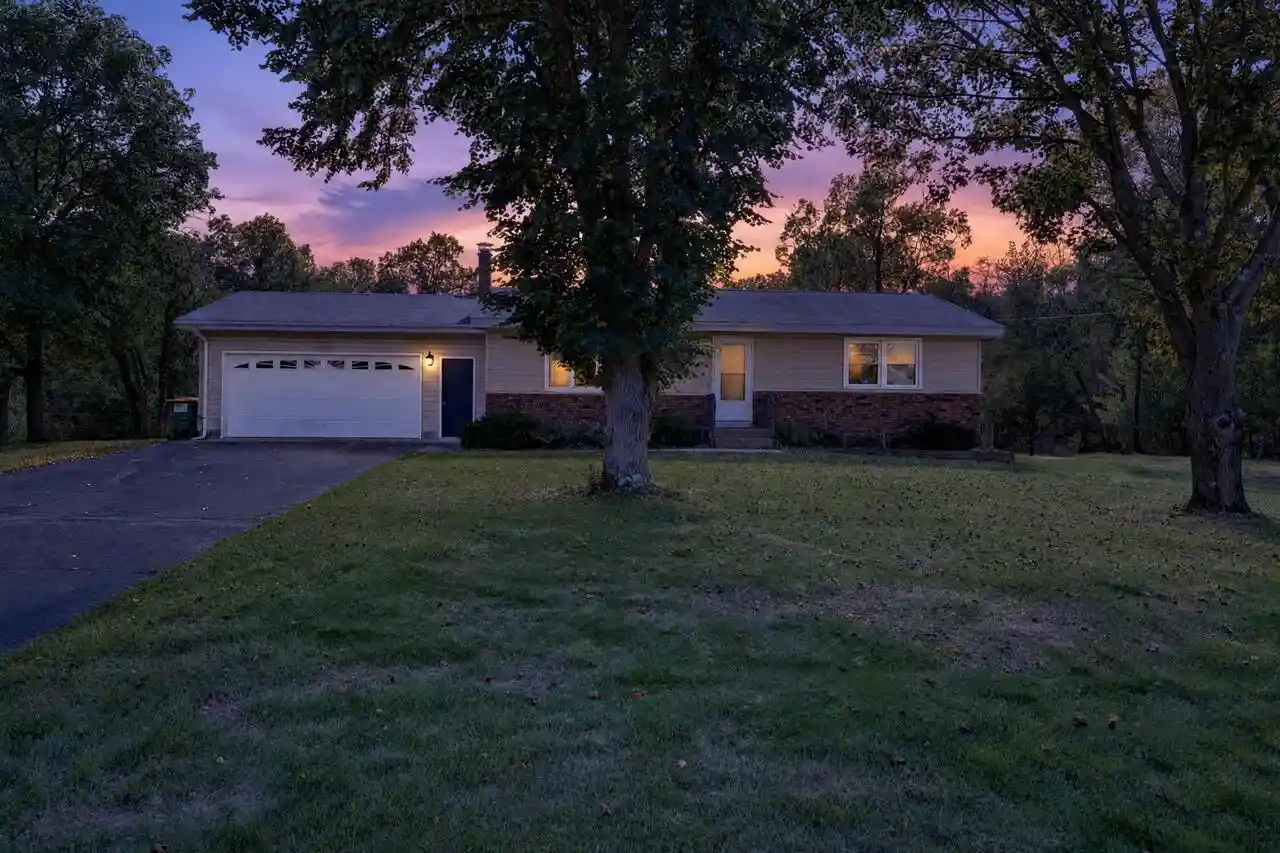 Photo 1 of Single family home for sale at 10283 Oak Ridge Rd, Wisconsin Rapids, WI 54494 | MLS# 22604969 | Listing updated on 2026-10-07