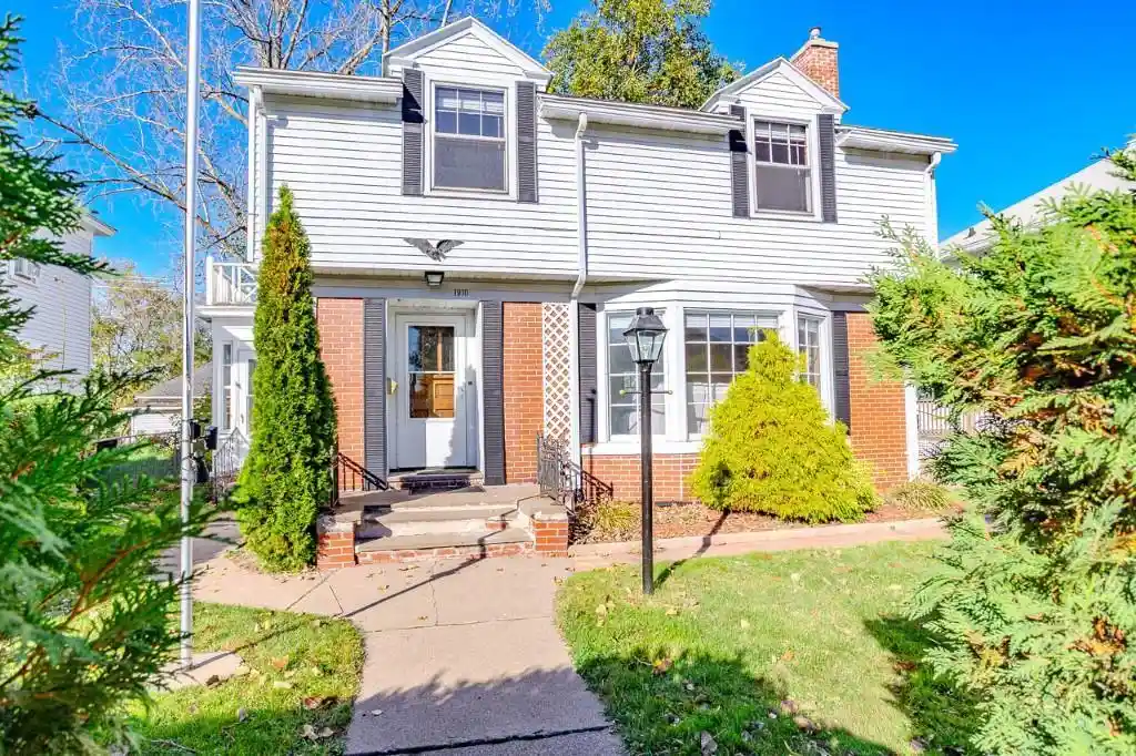 Photo 1 of Single family home for sale at 1910 N 3rd Street, Wausau, WI 54403 | MLS# 22604970 | Listing updated on 2026-10-06