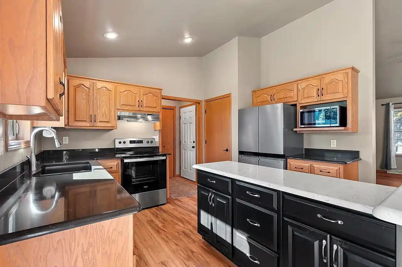 Photo 4 of Single family home for sale at 2832 Bay Settlement Rd, Green Bay, WI 54311 | MLS# 50333840 | Listing updated on 2026-10-06