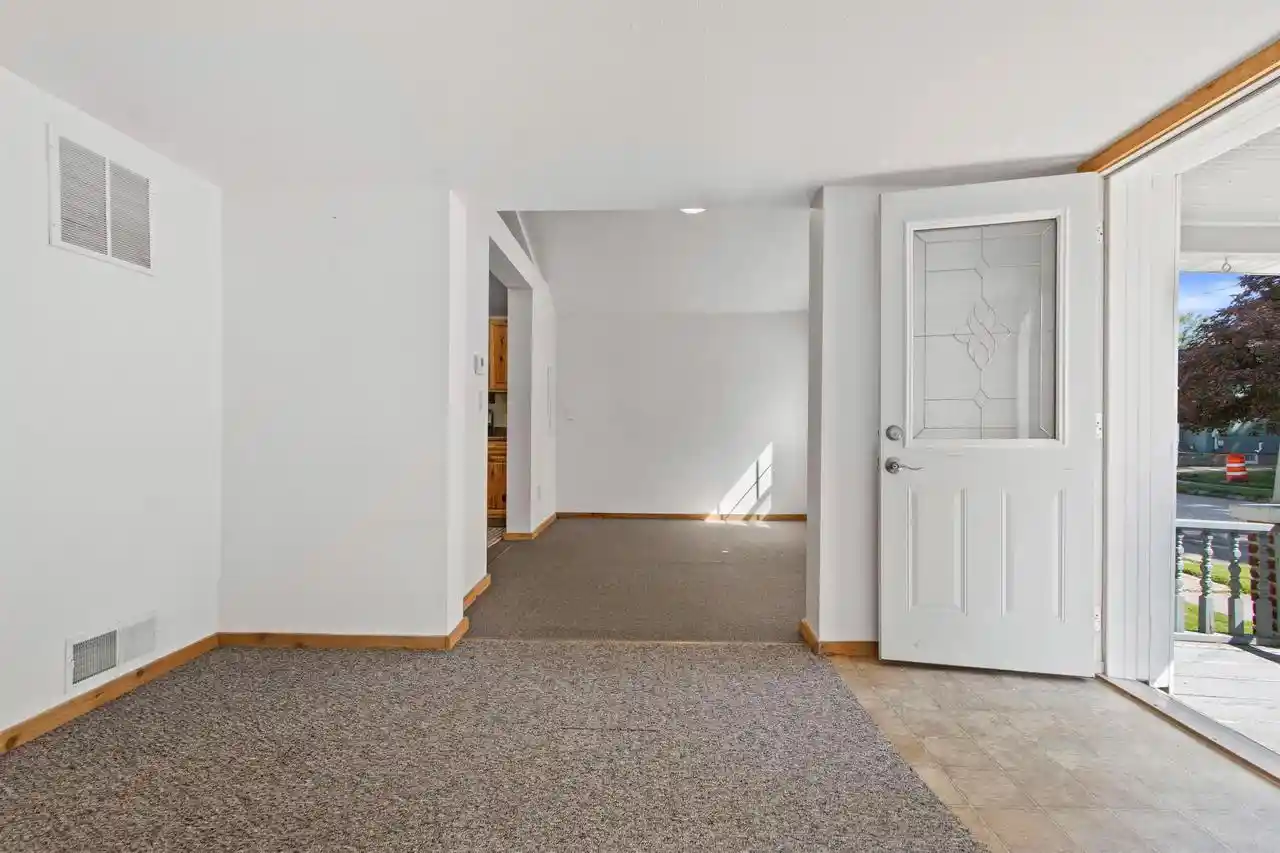Photo 2 of Single family home for sale at 424 West St, Stevens Point, WI 54481 | MLS# 22604972 | Listing updated on 2026-10-06