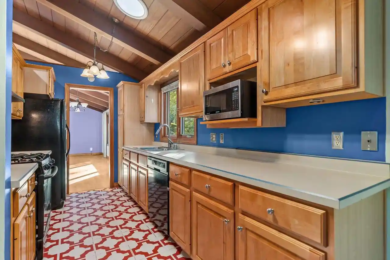 Photo 3 of Single family home for sale at 813 E Taft Ave, Appleton, WI 54915 | MLS# 50333836 | Listing updated on 2026-10-09