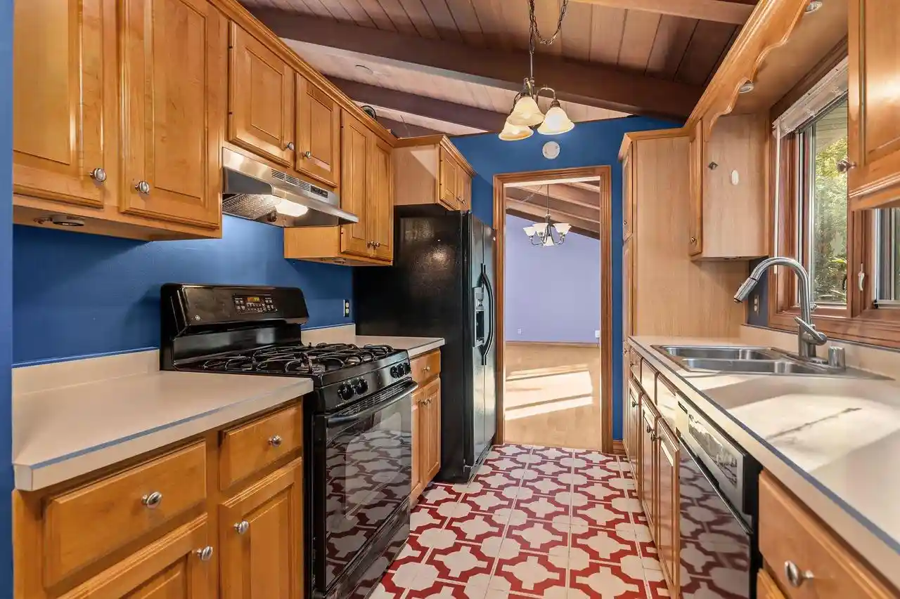 Photo 3 of Single family home for sale at 813 E Taft Ave, Appleton, WI 54915 | MLS# 50333836 | Listing updated on 2026-10-09