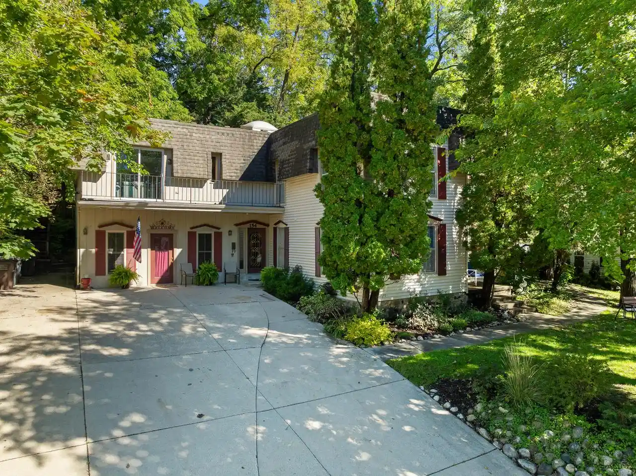 Photo 1 of Multi family home for sale at 154 W Main St, Fontana, WI 53125 | MLS# 1983579 | Listing updated on 2026-10-07