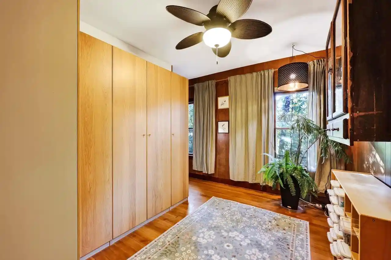 Photo 2 of Single family home for sale at 906 Hathaway Dr, Madison, WI 53711 | MLS# 2034128 | Listing updated on 2026-10-09