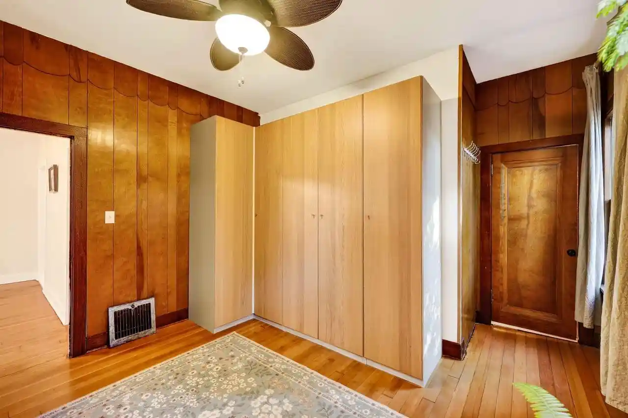 Photo 3 of Single family home for sale at 906 Hathaway Dr, Madison, WI 53711 | MLS# 2034128 | Listing updated on 2026-10-09