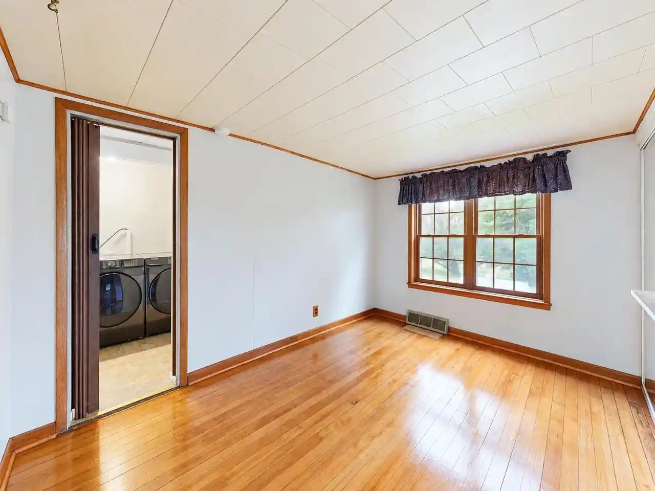 Photo 3 of Single family home for sale at E6993 County Rd Y, Viroqua, WI 54665 | MLS# 1983586 | Listing updated on 2026-10-07