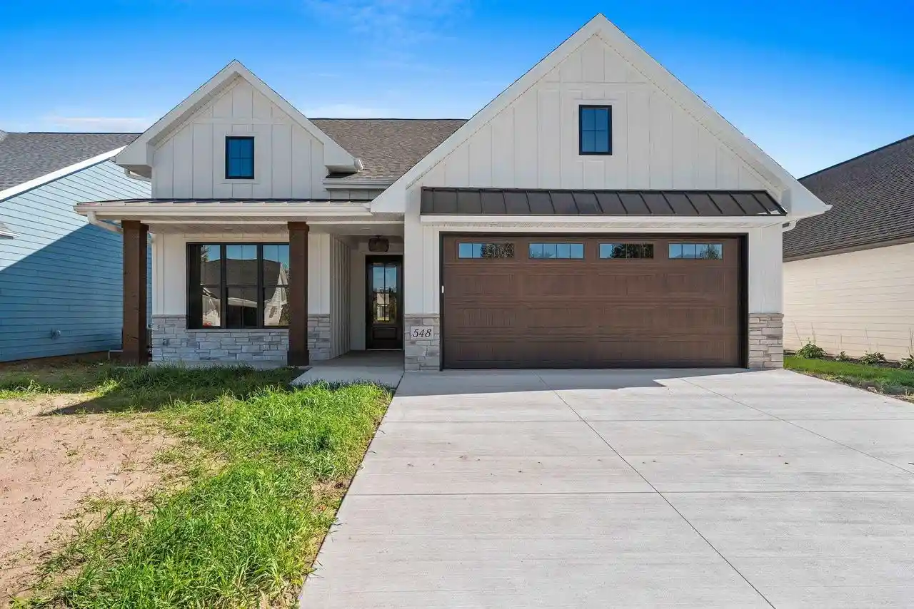 Photo 1 of Single family home for sale at 548 Lemere Ct, Green Bay, WI 54313 | MLS# 50333854 | Listing updated on 2026-10-07