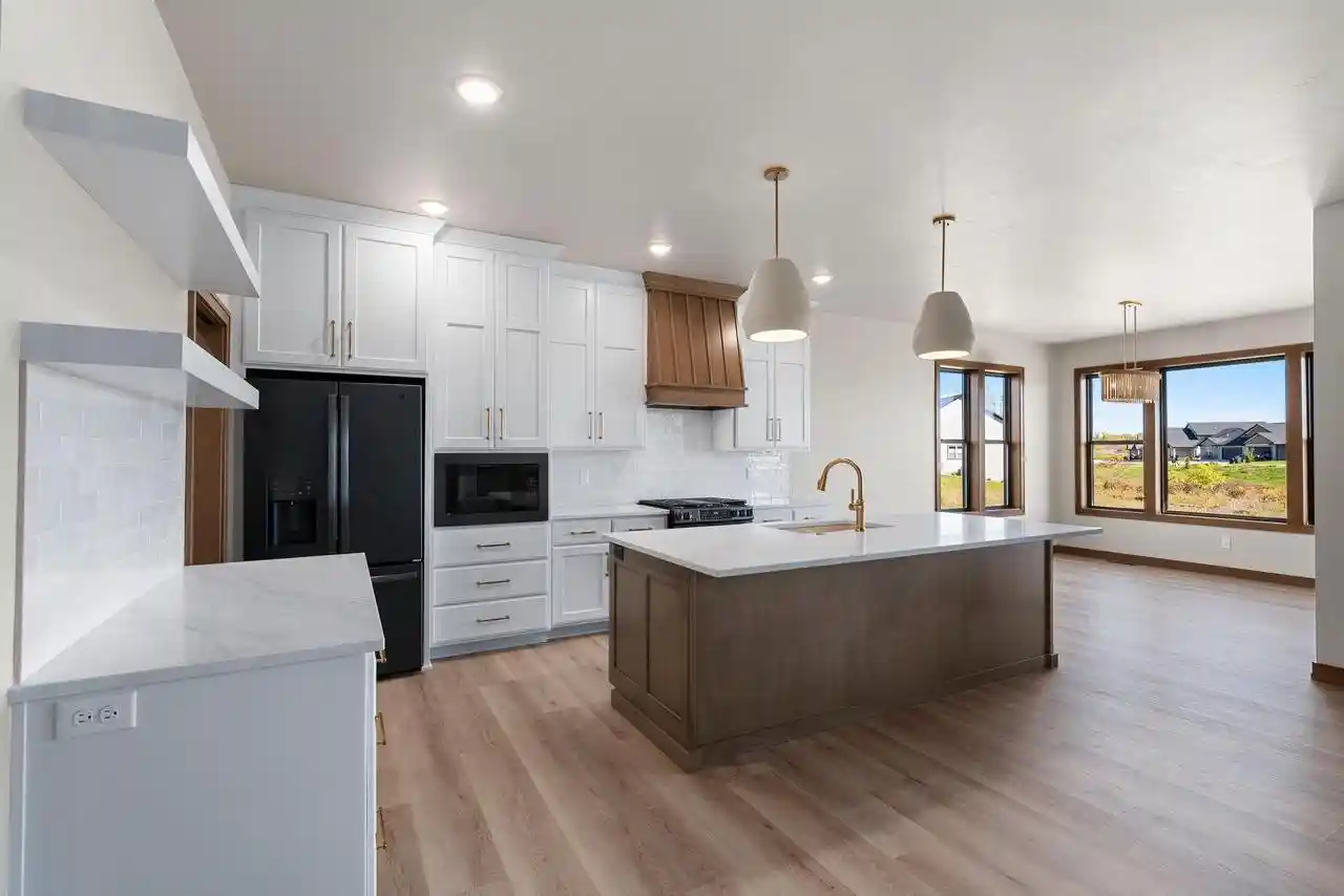 Photo 3 of Single family home for sale at 548 Lemere Ct, Green Bay, WI 54313 | MLS# 50333854 | Listing updated on 2026-10-07