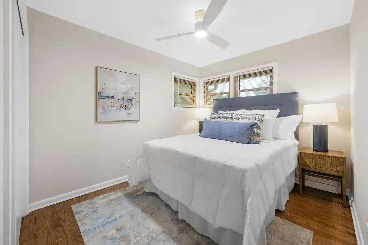 Photo 2 of Single family home for sale at 725 S Bobolink Dr, Brookfield, WI 53005 | MLS# 1983588 | Listing updated on 2026-10-07