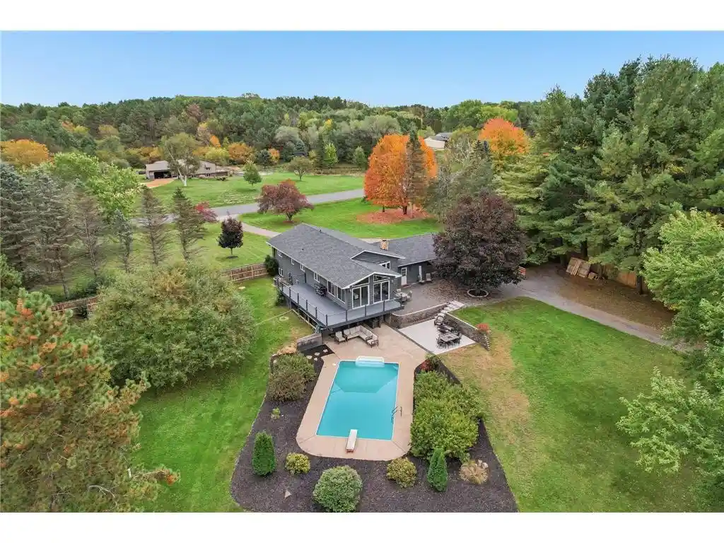 Photo 1 of Single family home for sale at 1252 Rolling Hills Trl, Hudson, WI 54016 | MLS# 7153043 | Listing updated on 2026-10-11