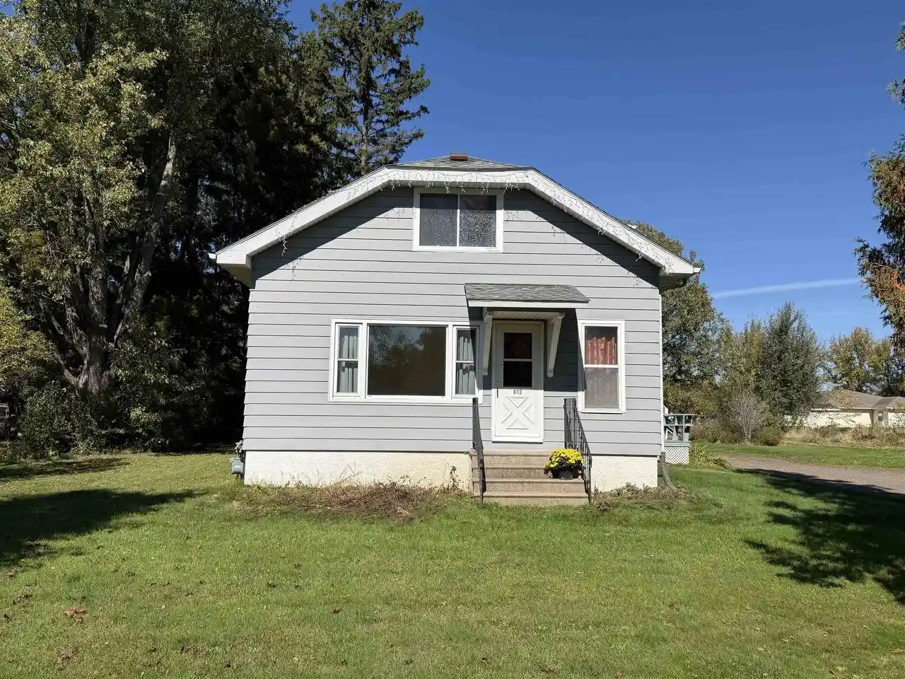 Photo 1 of Single family home for sale at 812 E 4th Street, Owen, WI 54460 | MLS# 22604977 | Listing updated on 2026-10-09
