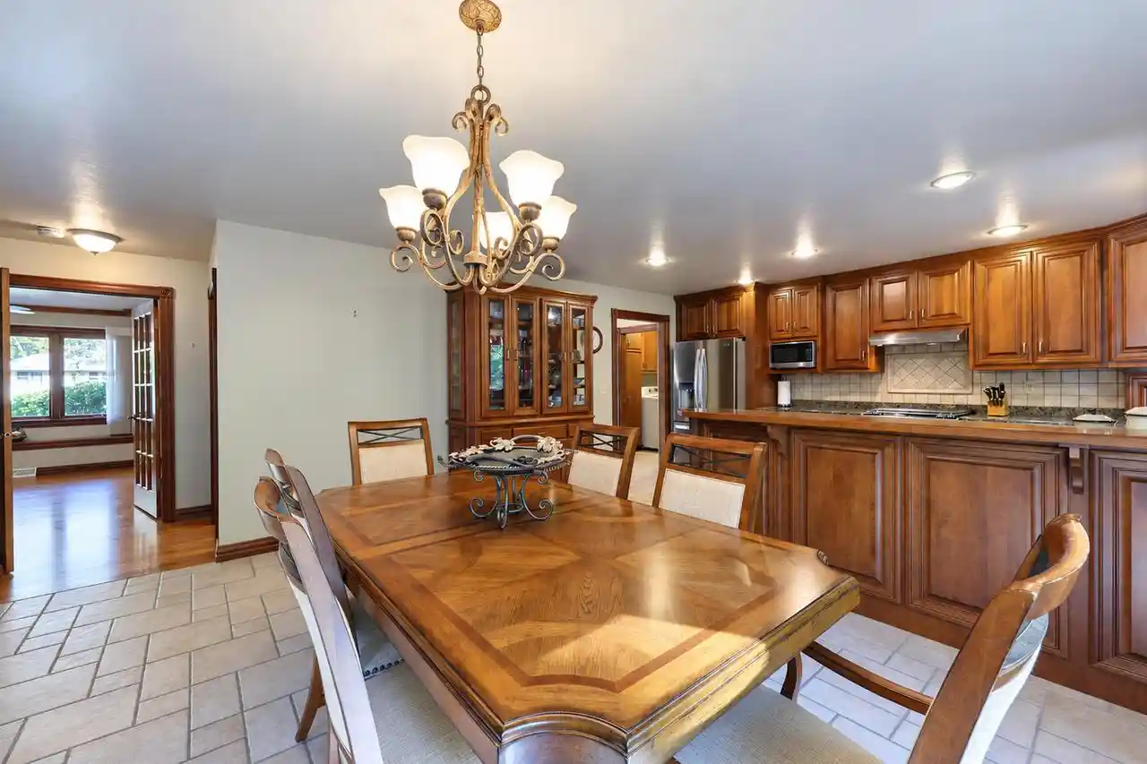 Photo 2 of Single family home for sale at 2879 Sweetfern Dr, Green Bay, WI 54313 | MLS# 50333860 | Listing updated on 2026-10-06