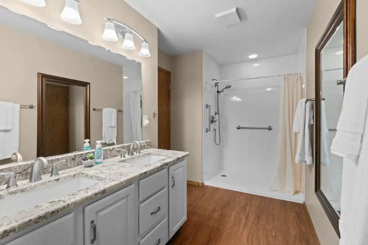 Listing Photo 4 - Condo for sale in building located at 1013 S W Ave, Appleton, WI 54915 - Unit #C